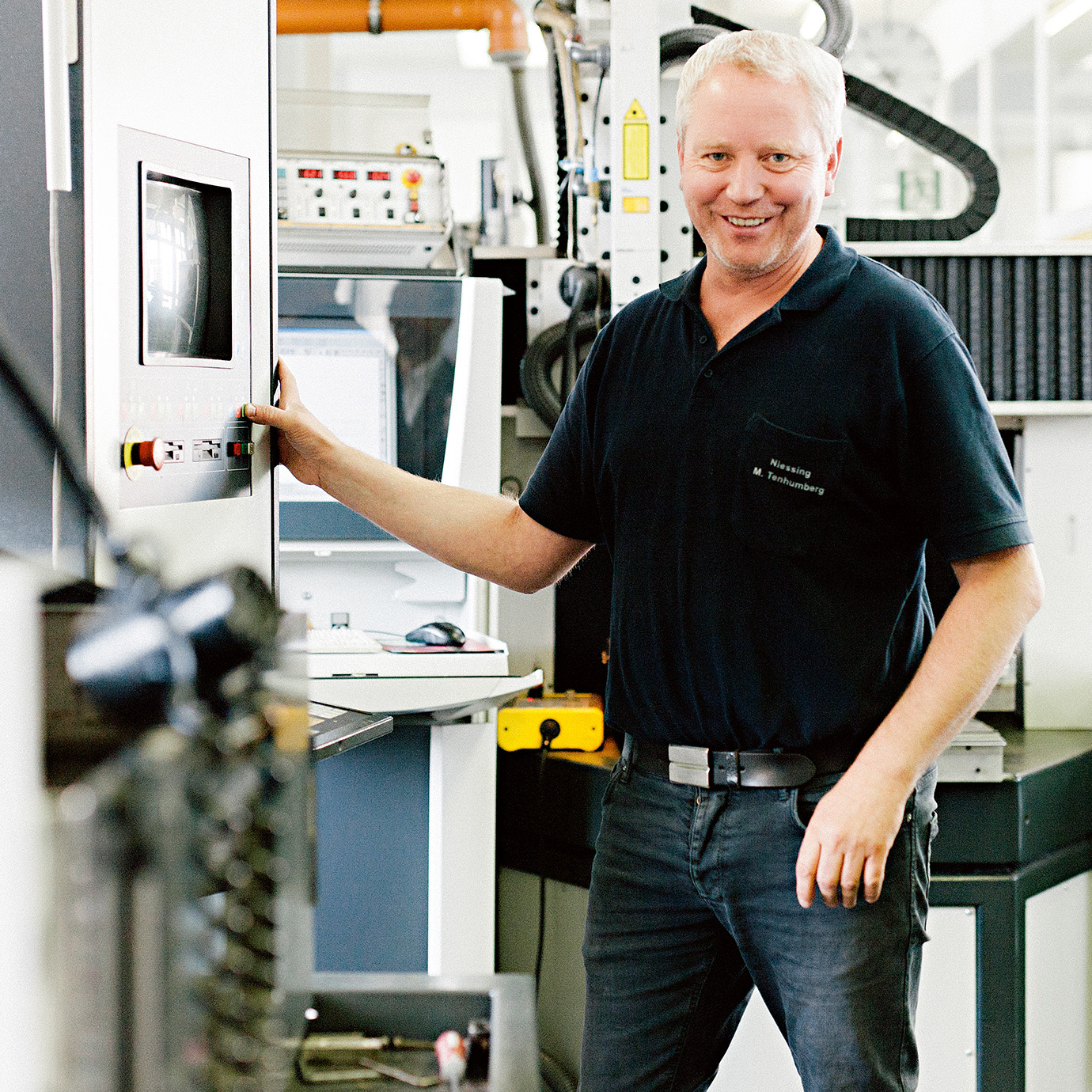 VACANT POSITIONS AT THE HEADQUARTERS