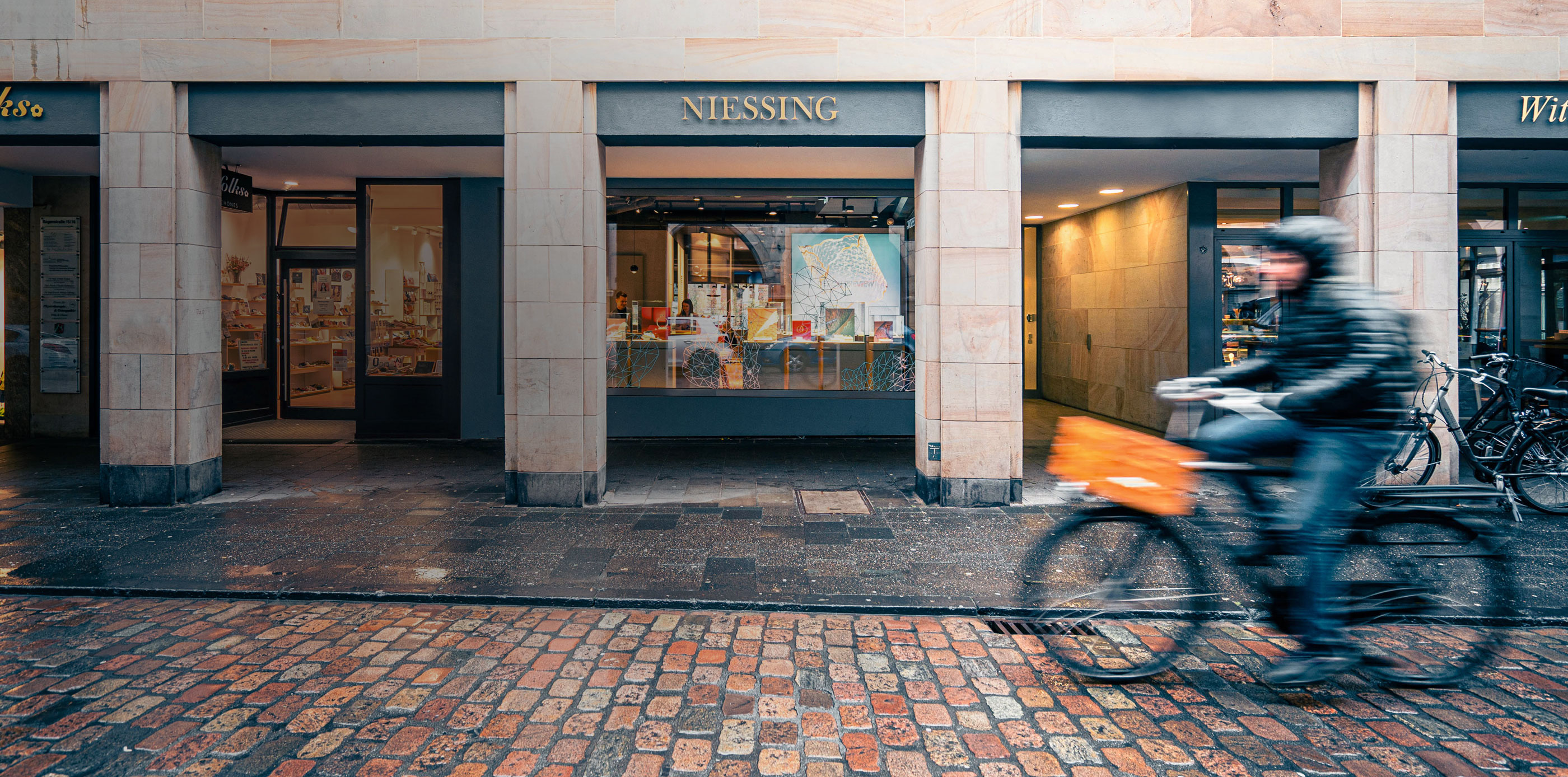 BECOME A PART OF OUR TEAM