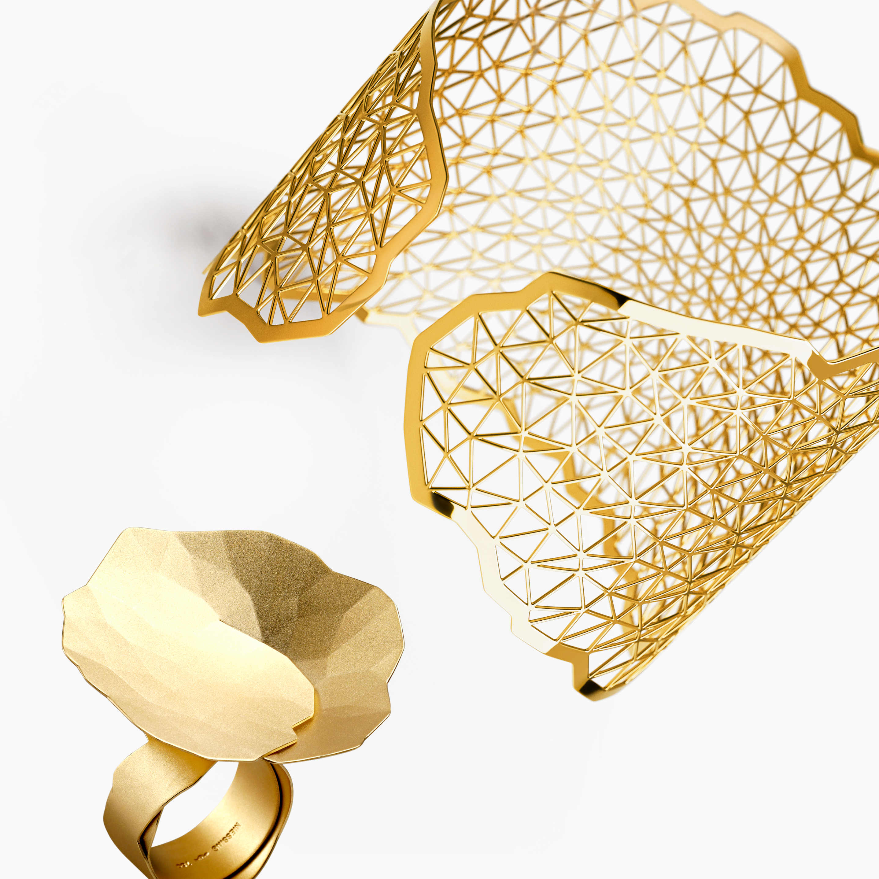 DISCOVER A WORLD FULL OF IMAGINATIONS