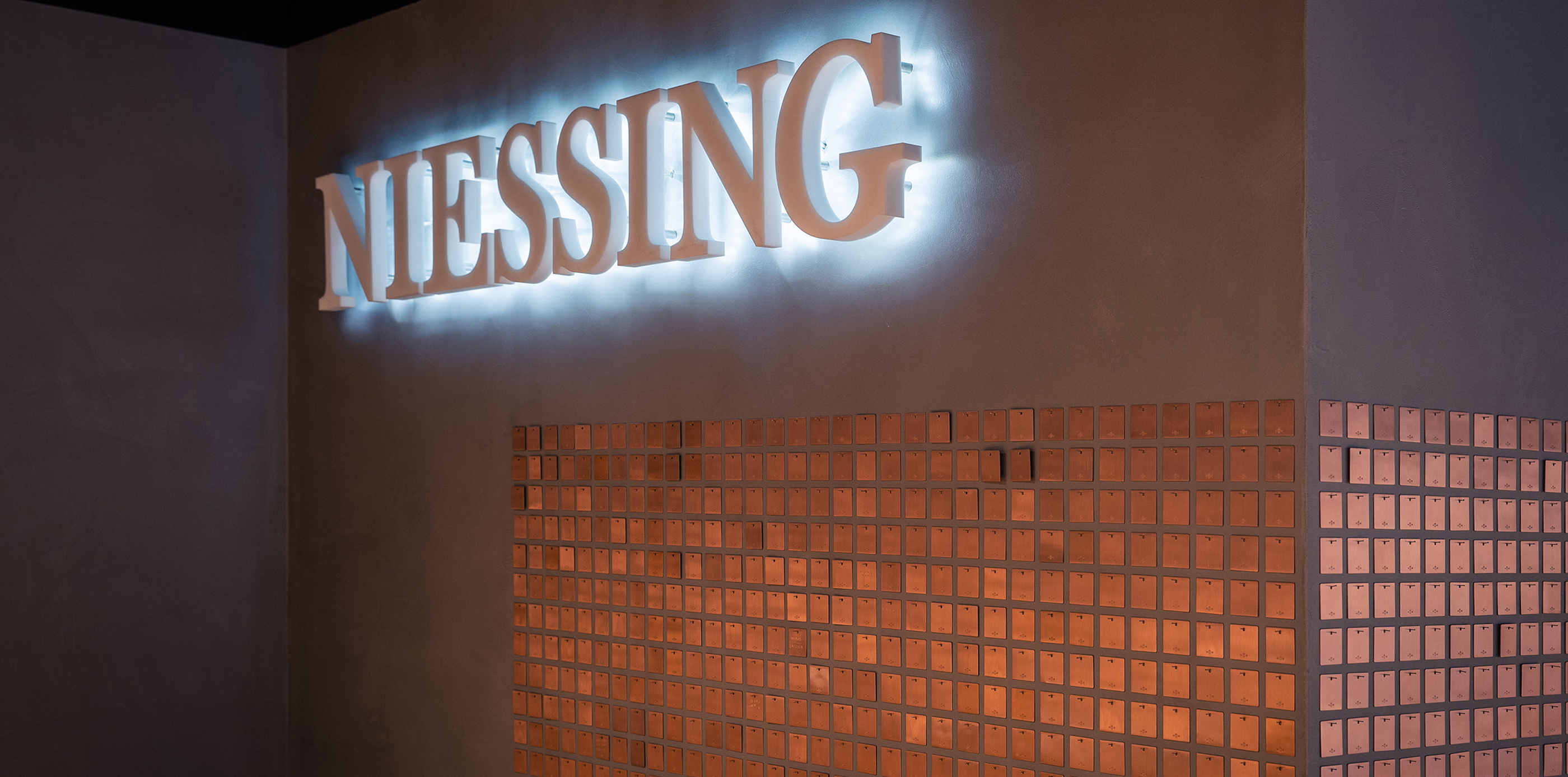 DISCOVER NIESSING TWICE IN THE CAPITAL CITY