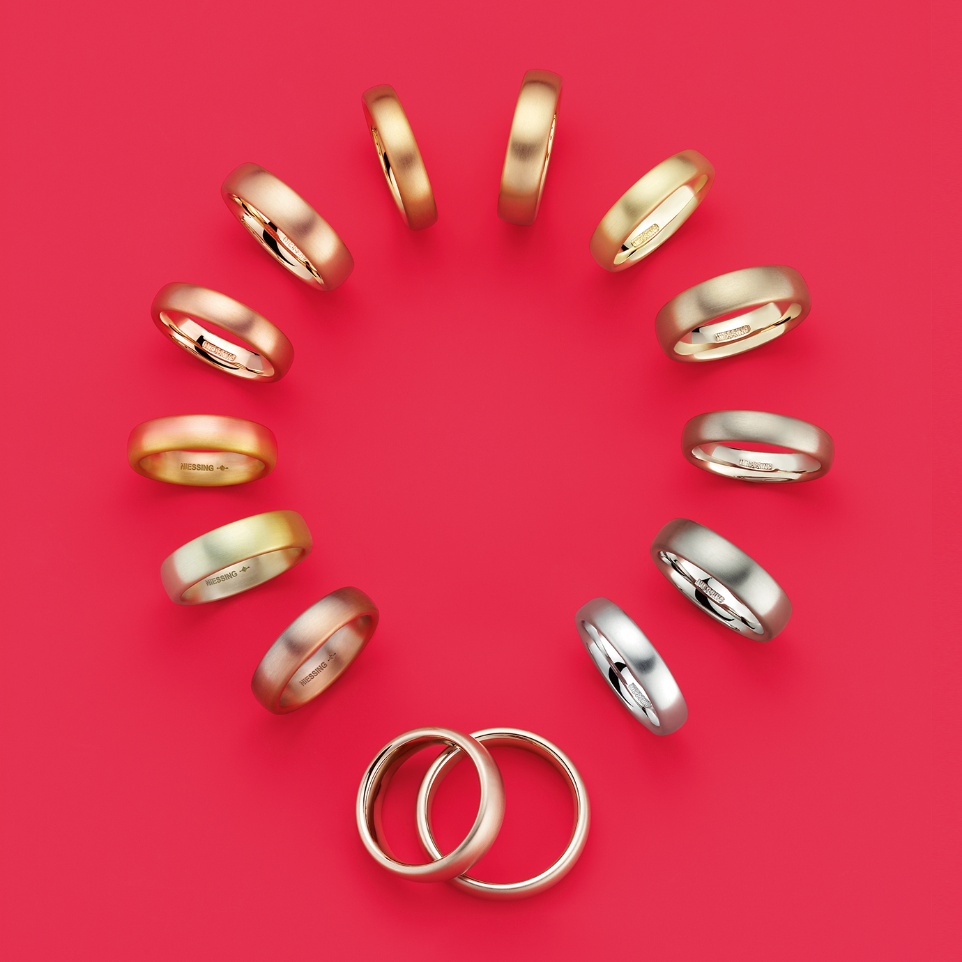 THE UNIQUE COLOR SPECTRUM OF GOLD
